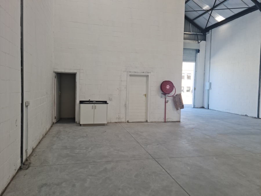 To Let commercial Property for Rent in Firgrove Western Cape